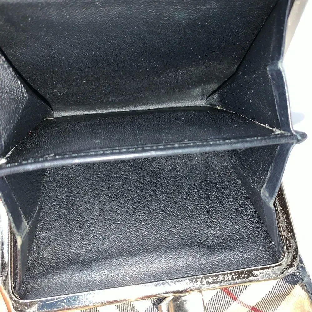 🎉AUTHENTIC🎉 Burberry Kisslock Compact Wallet